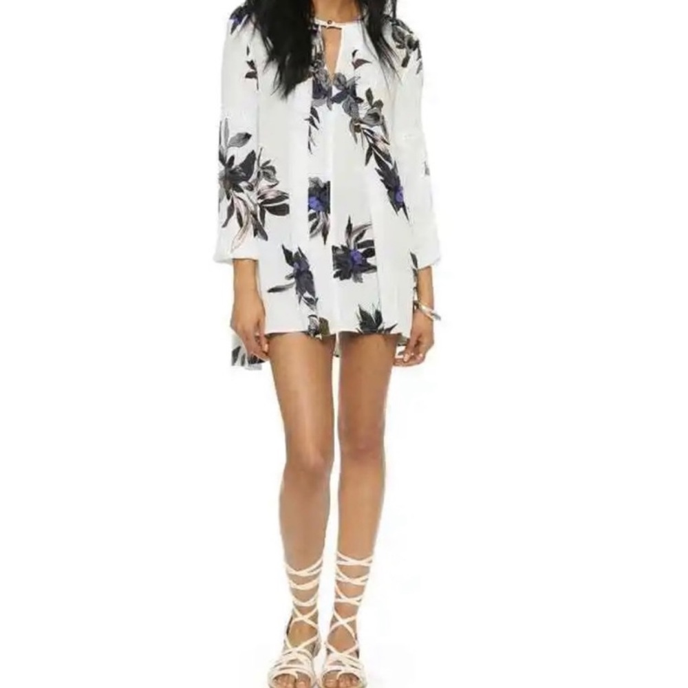 Free people white floral, print, long sleeve tunic size XS